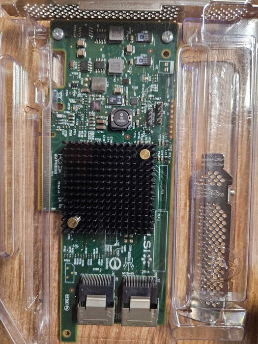 LSI 9207-8i HBA + 2x SFF-8087 to 4 x SFF-8482