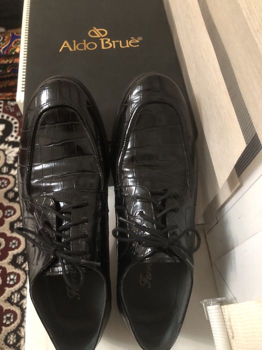 Tufli sotiladi. Туфли сотилади