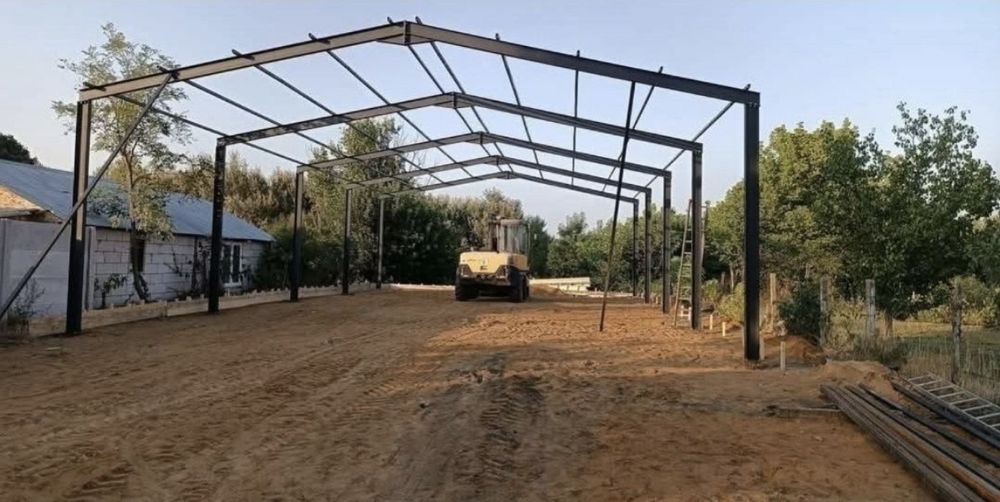 Vând hală metalica