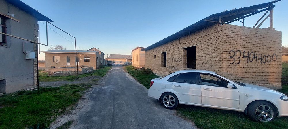8 sotix yer uchastka sotiladi SROCHNA