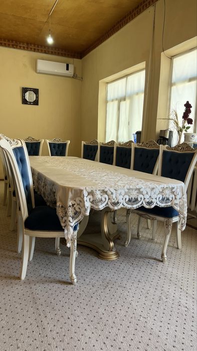 Комплект Стол стуллар сотилади