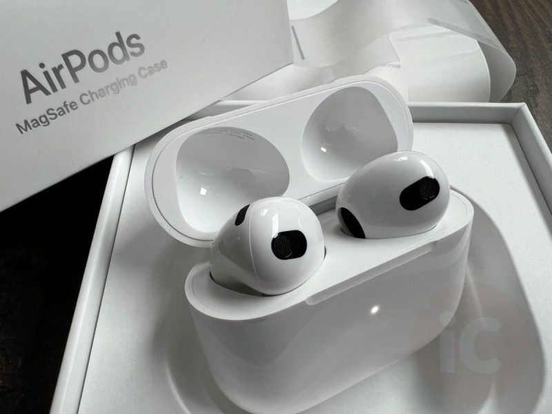 Apple AirPods 3  Dubai Абсолютно новыe + гарантия + доставка