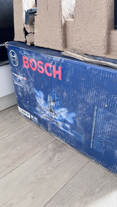Торцовочная пила Bosch