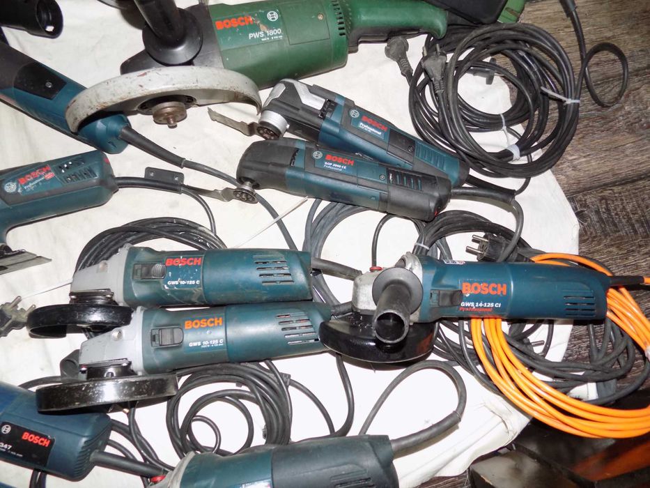 Scule Bosch 220V  profesionale(albastru) si semiprofesionale(verzi)