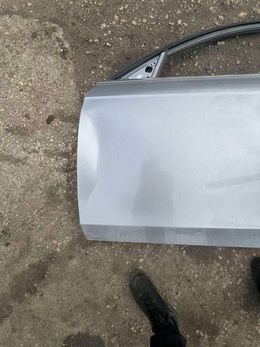 Калник и врата за Ауди AUDI A4 B8.5 има забележка ном.3