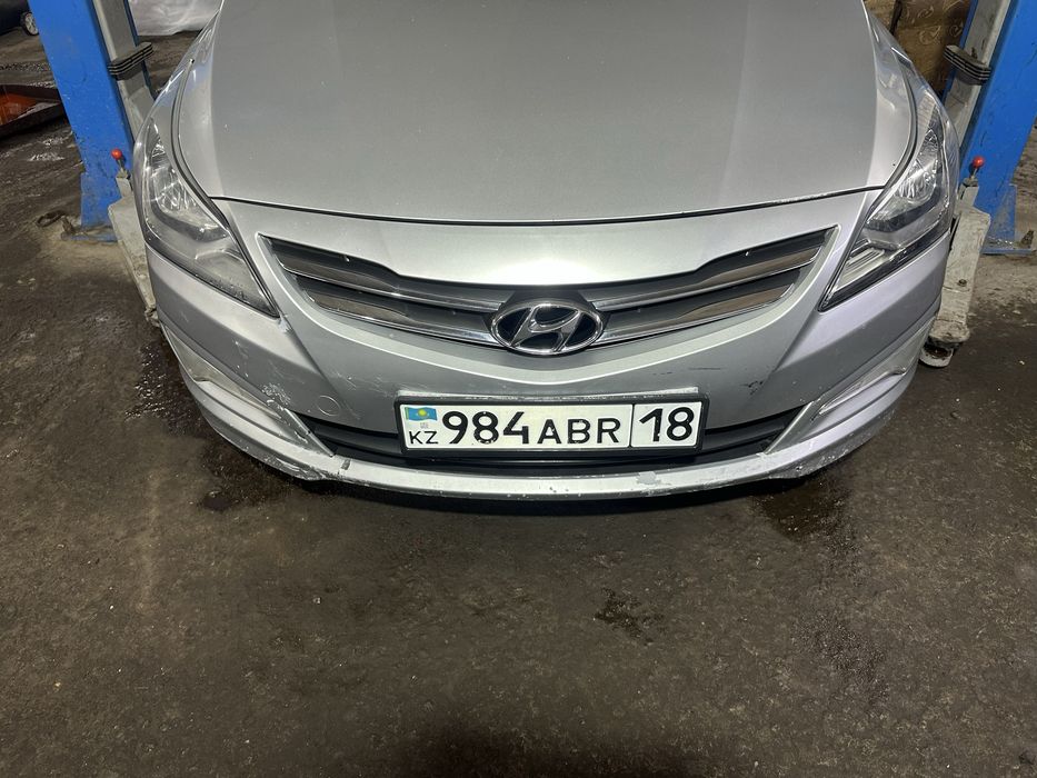 Продам передний бампер