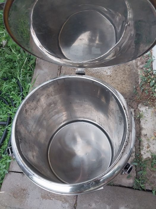 Продам термос пищевой