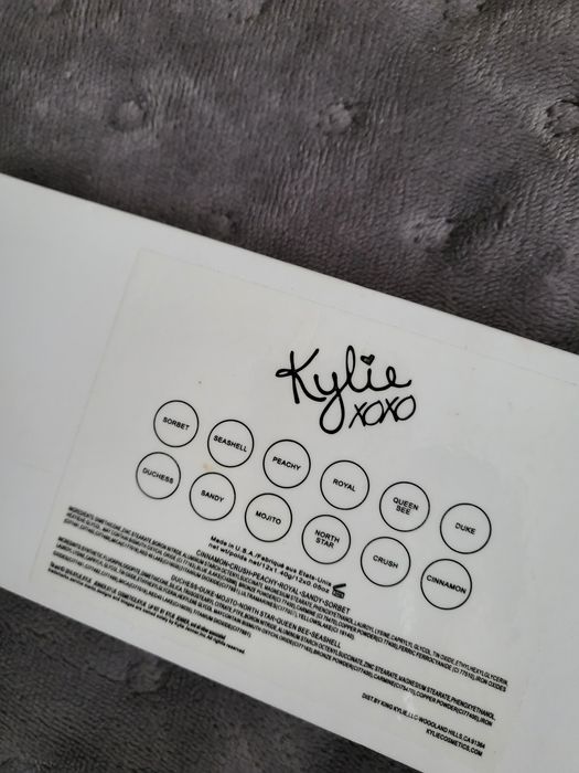 Палитра сенки Kylie cosmetics