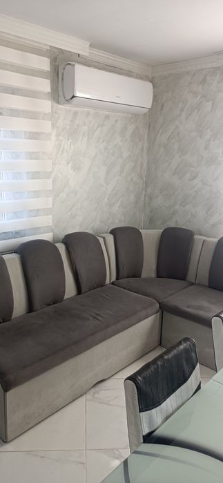Продавам кухненски ъглаво канипе