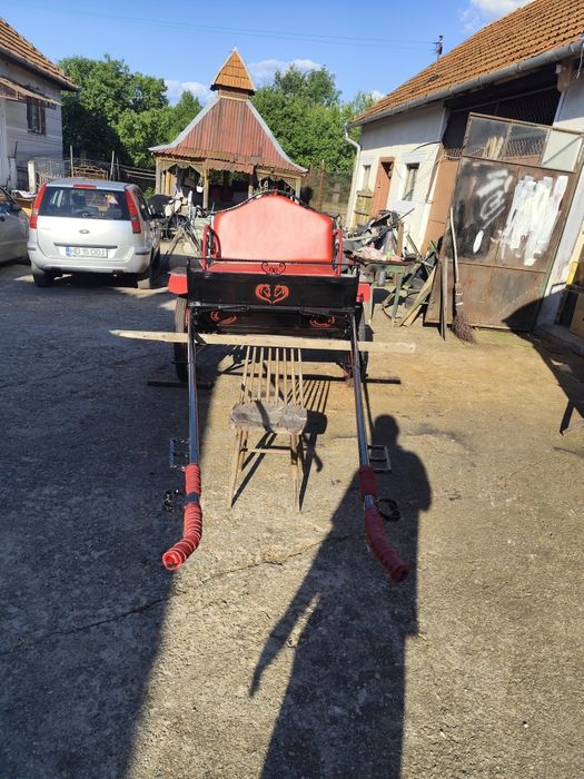 Șaretă nouă model unicat în România. Citiți anunțul..