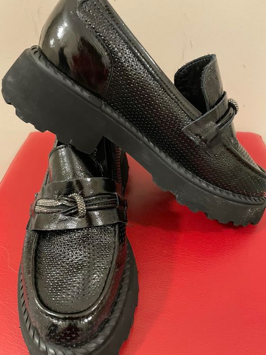 Sara Pen лоуфъри НОВИ естествена кожа