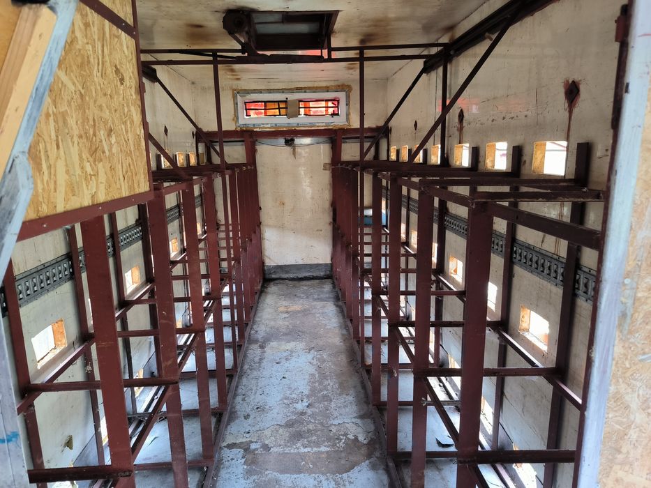 Camion apicol omologat