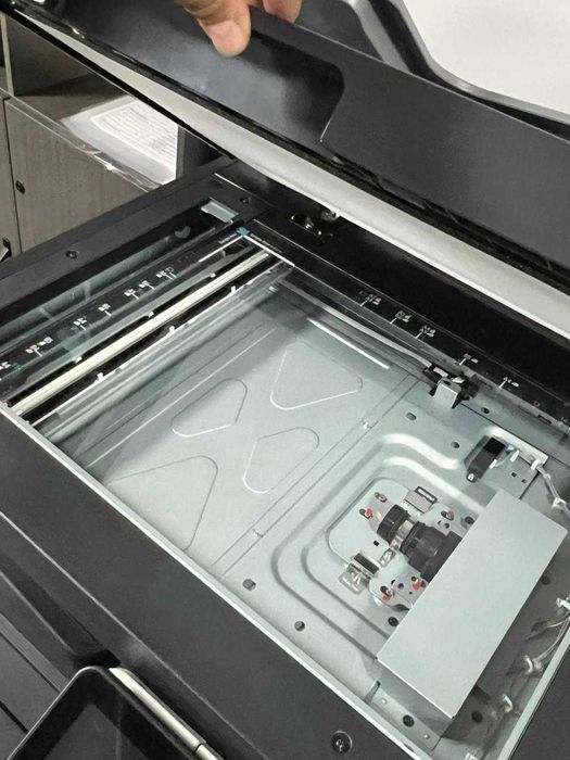 МФУ Konica Bizhub C251i.