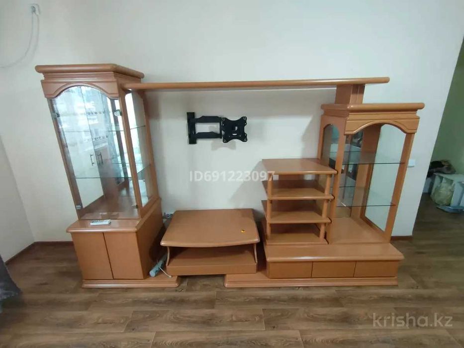 Горка для гостиной