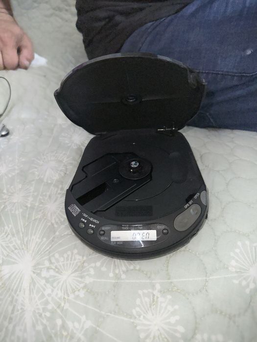 Disc PLAY MODE SOTILADI oladigonlar aloqaga chiqsin srochna