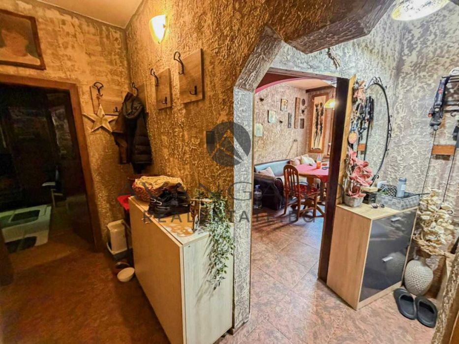 Продава се Тристаен апартамент в Пловдив, Христо Смирненски - 68 кв.м за 2100 €/кв.м - Снимка #10