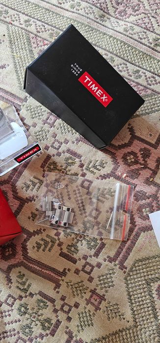 cutie ceas orient timex