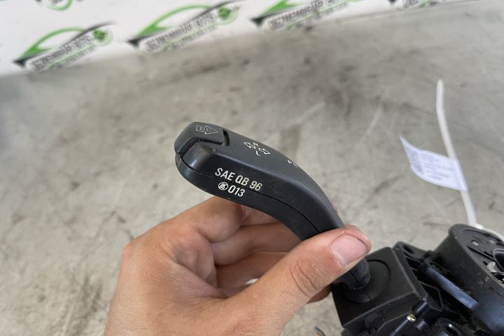 Maneta semnalizare 8363668M / 8 363 668 M BMW Seria 3 E46