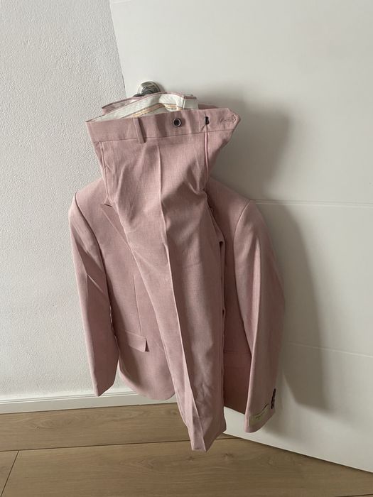 Costum roz marimea 48 bumbac