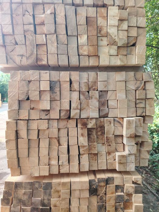 De vanzare cherestea,grinzi,dulapi,sipca.