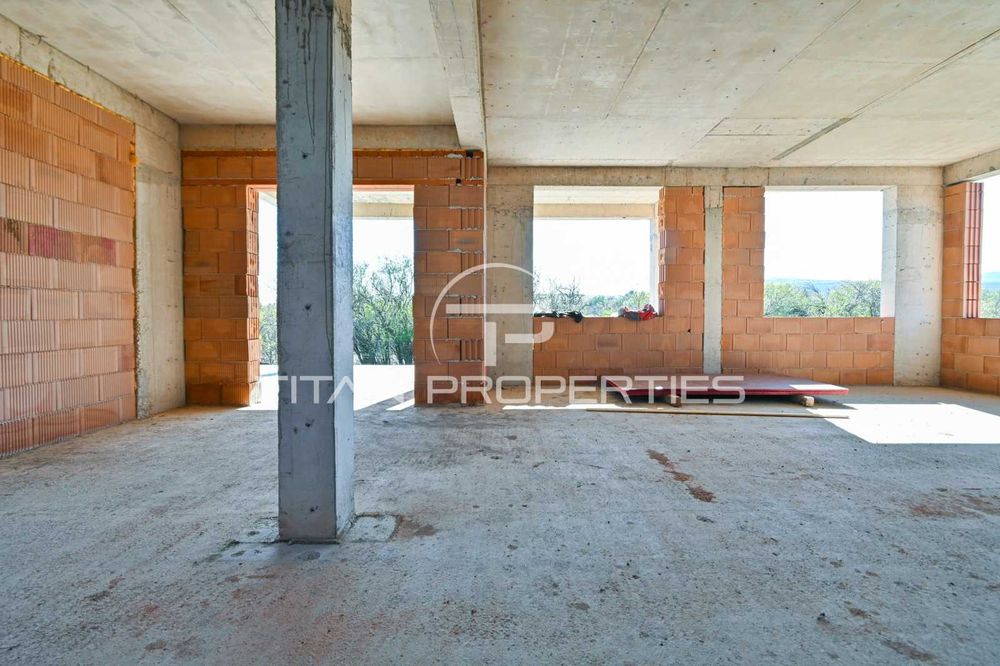 Продава се Къща в с. Хераково, Област София-област - 232 кв.м за 1272 €/кв.м - Снимка #2