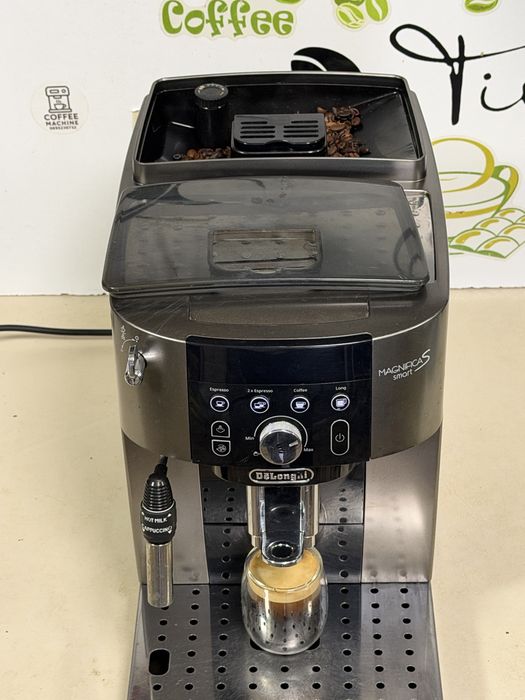 Кафемашина кафе автомат delonghi magnifica S SMART с гаранция