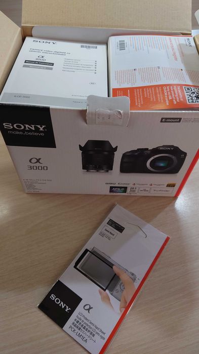 Sony Alpha A3000, obiectiv 18-55 OSS, card 32 GB