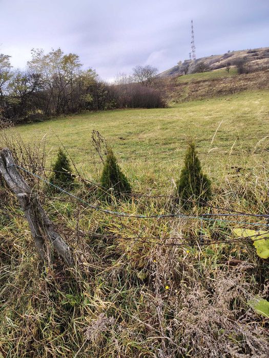 Vand teren intravilan cu autorizatie de  constructie in Aiton