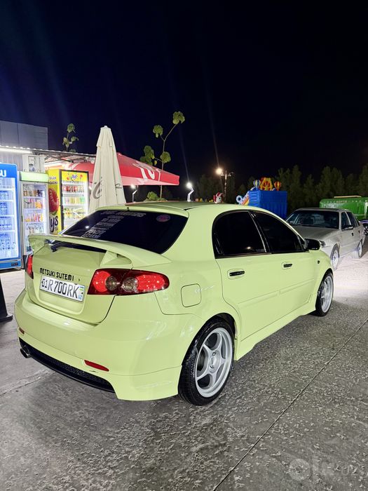 Lacetti hatchbak