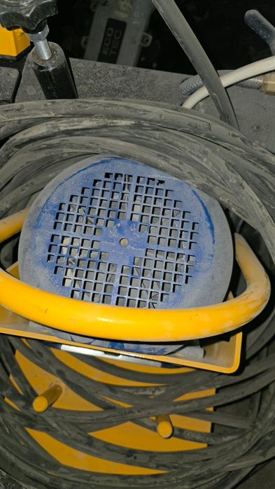 Срочно продам шлифовальную машину