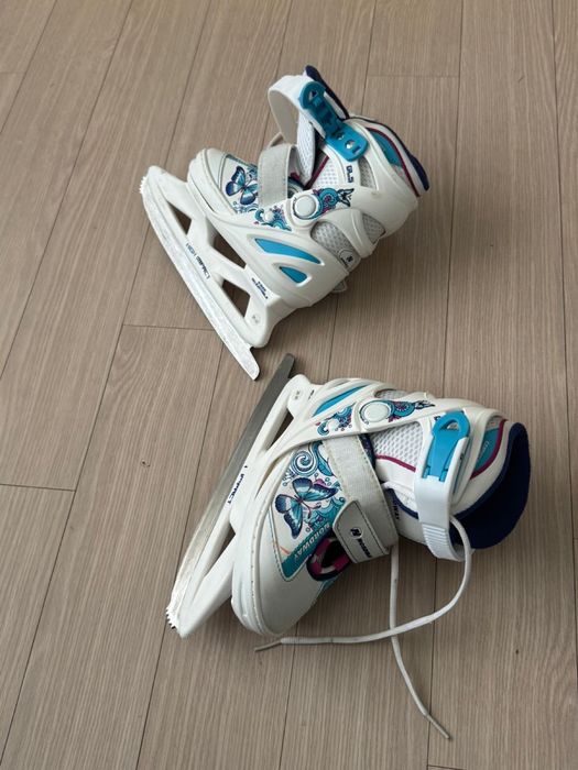 Коньки для девочки 26-30 размер