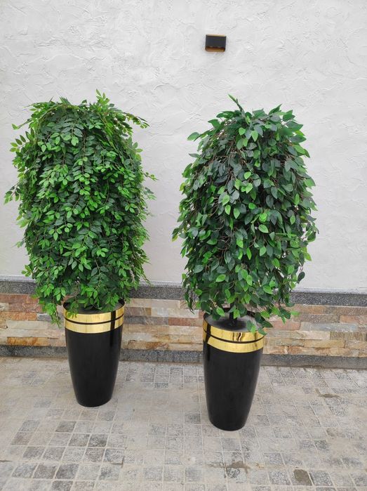 Искусственный декоративный дерево