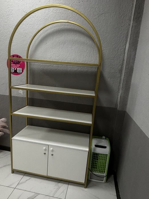 Продаи шкаф с полками