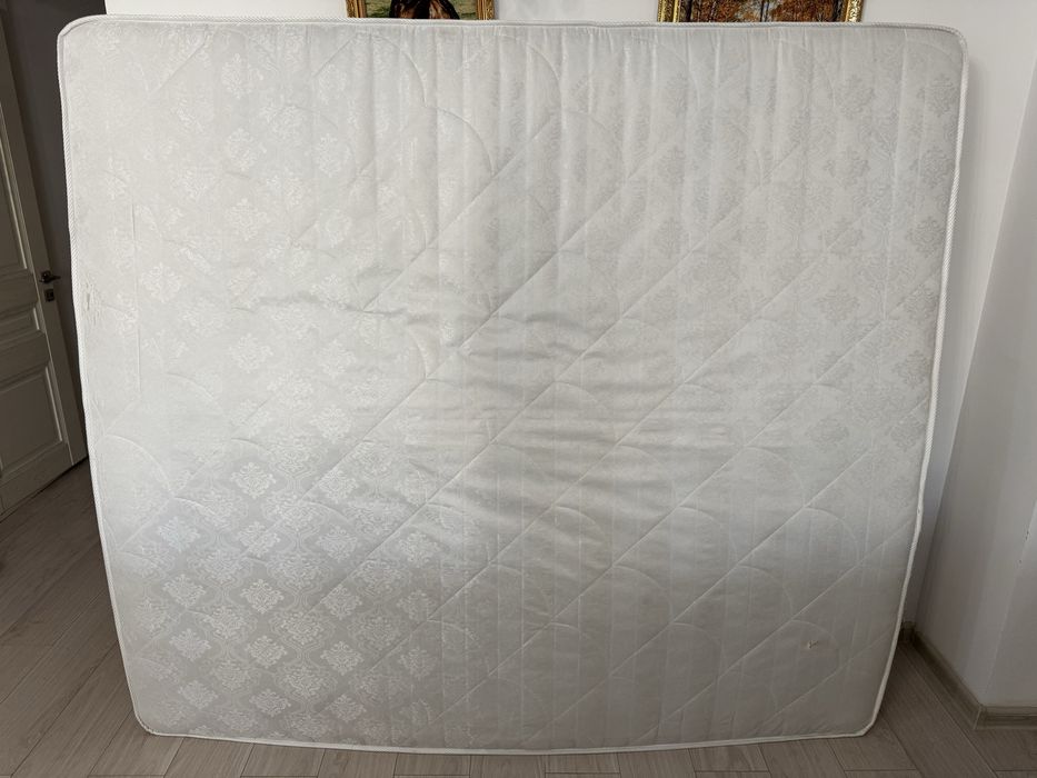 Продам матрас 180/200