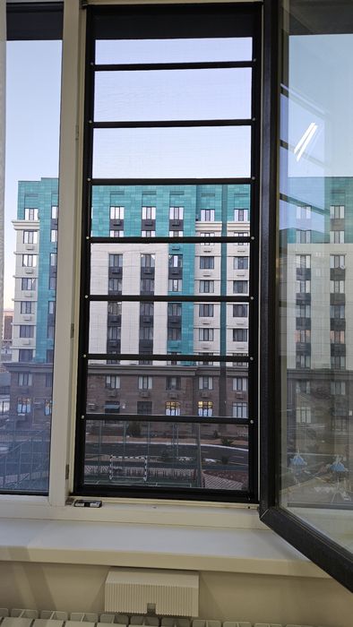 Москитный сетка окон и двери. Решета