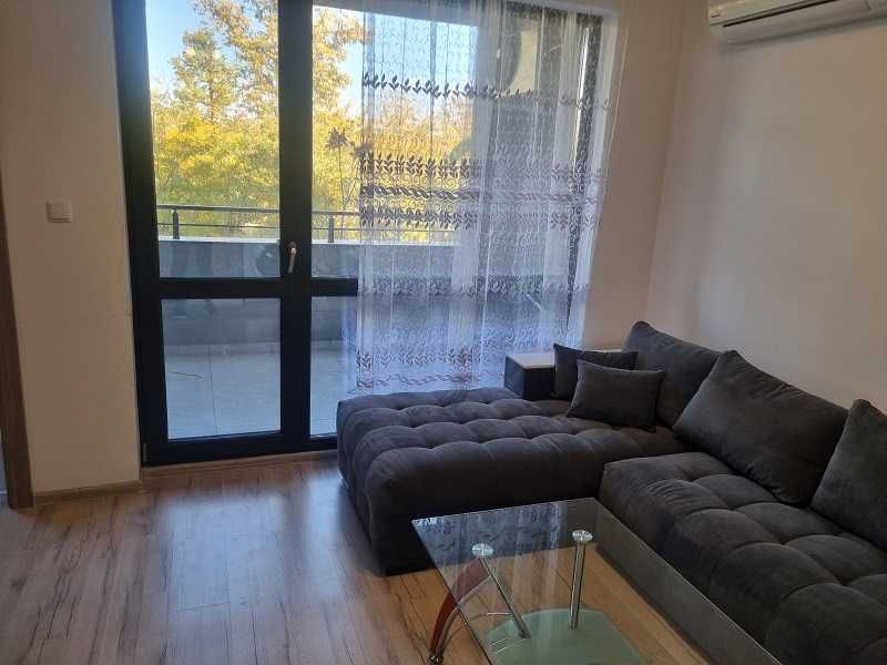 Дава се под наем Двустаен апартамент в Пловдив, Западен - 60 кв.м за 433.5 € - Снимка #1