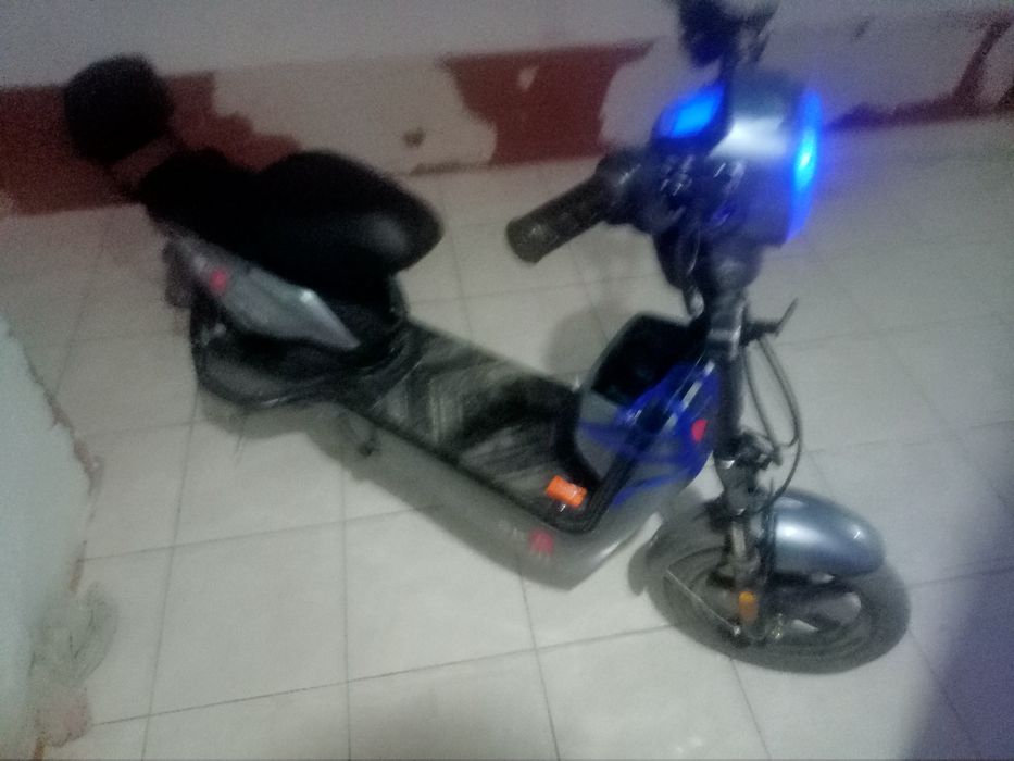 Продам электро скутер