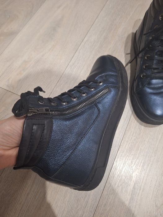 Ghete din piele naturala