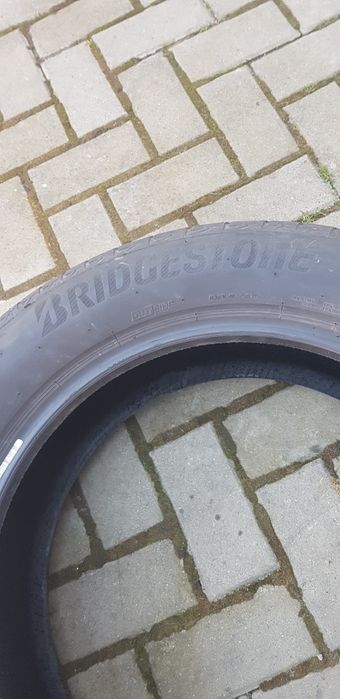 Vand anvelope vară 235 55 18 Bridgestone