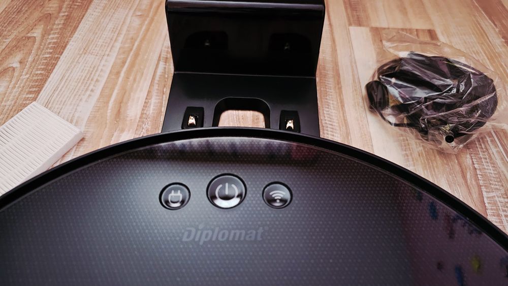 Прахосмукачка-моп 3в1 робот Diplomat