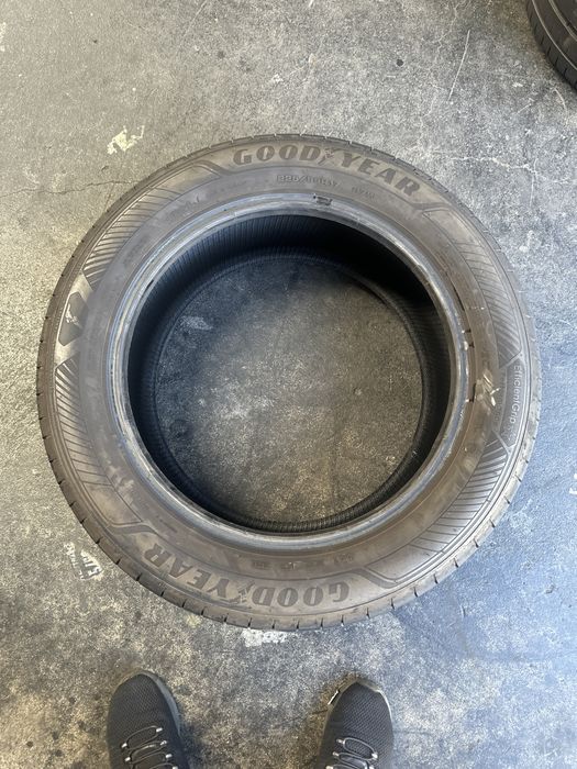 225/55/17  goodyear