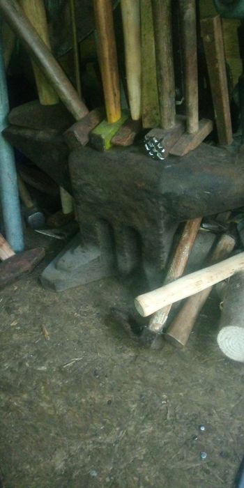 Menghine ,  Nicovale,Placi si chei de fasonat