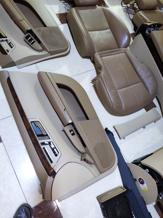 Мерседес 221 .        .