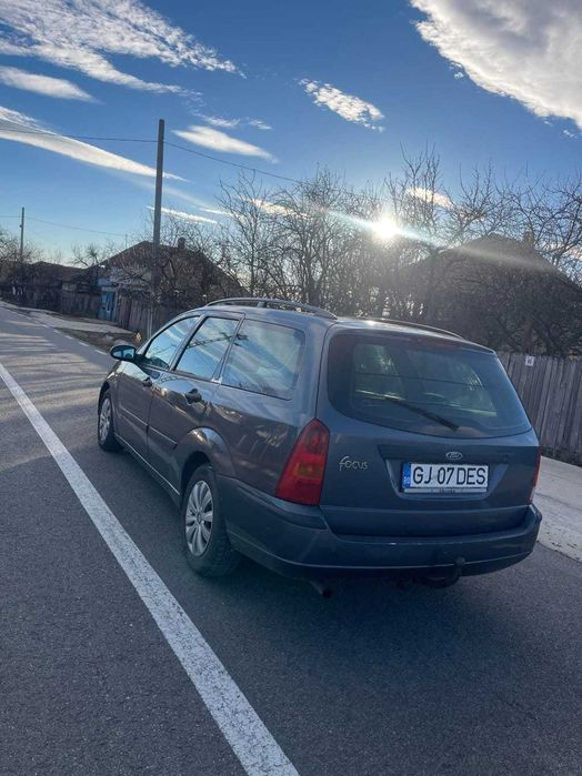 FORD Focus 2002 — imagine 4