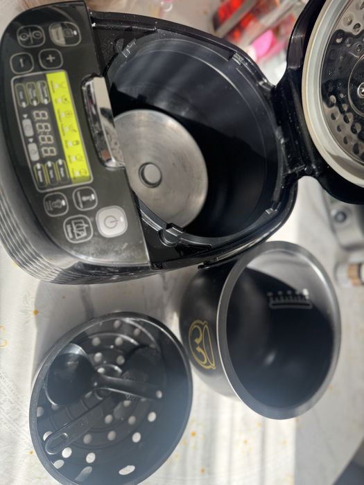 Мультиварку продам