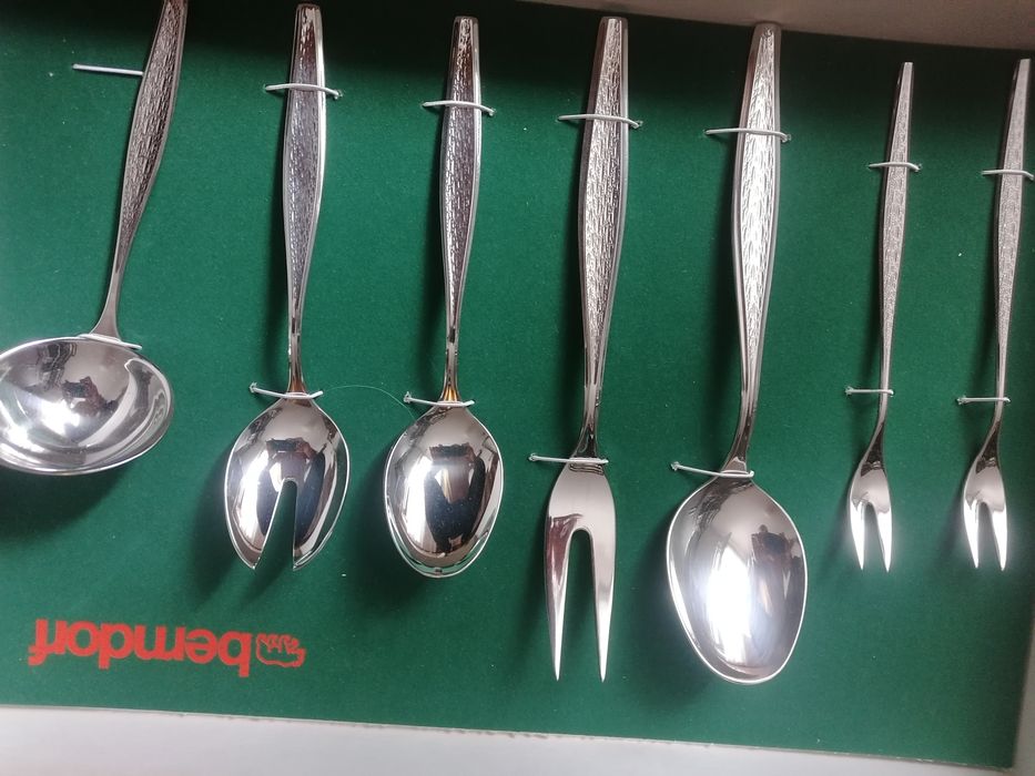 Set tacamuri inox Berndorf Nicro 18/8 noi lingura furculita polonic
