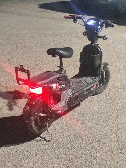 Электроскутер SK8 Pro