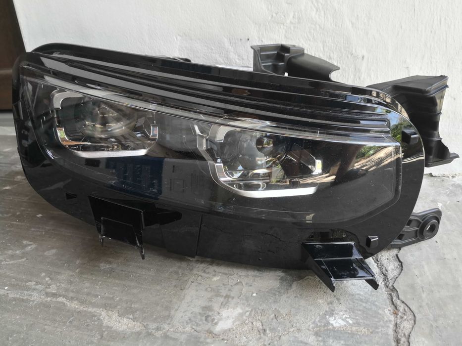 Фар Citroen C5 AIRCROSS FULL LED десен/Фар Ситроен Ц5 Оригинален