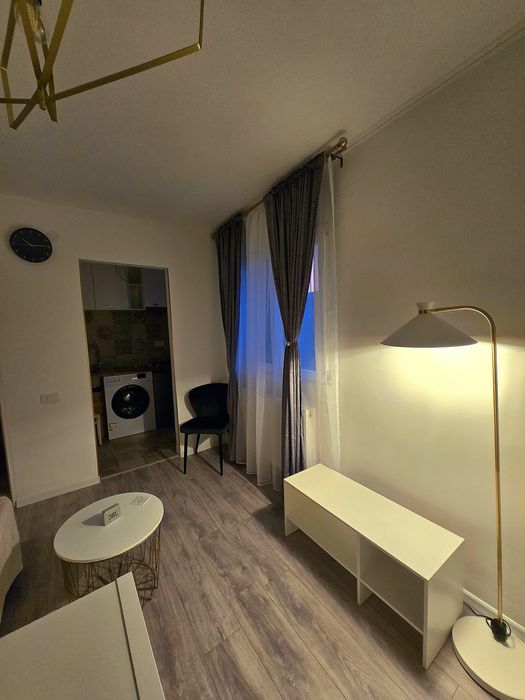 Garsonieră de închiriat Policlinica Titan