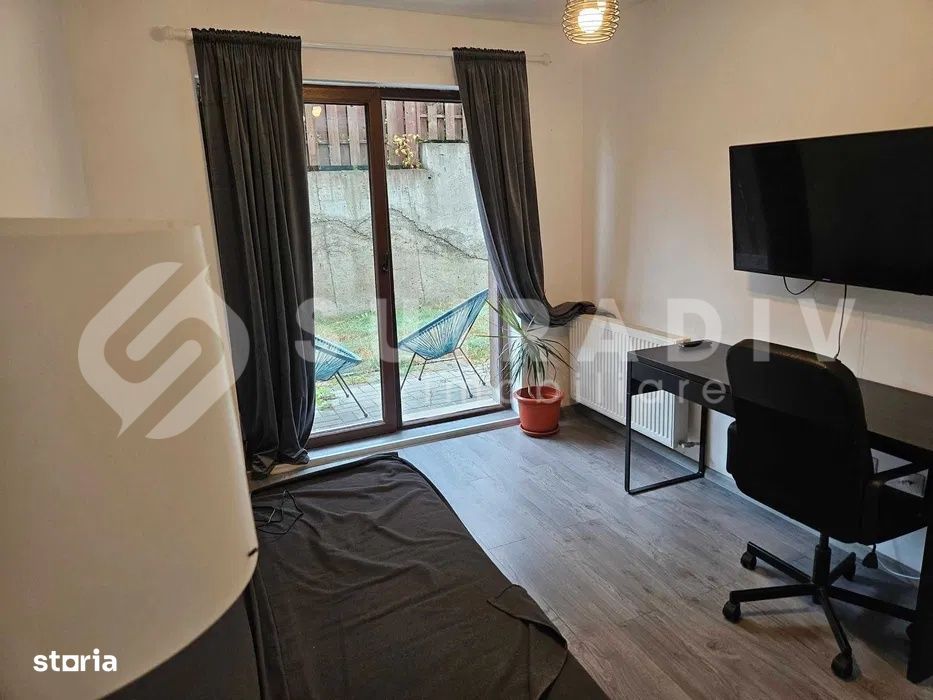 Apartament cu curte proprie de 100 mp, parcare- Zorilor